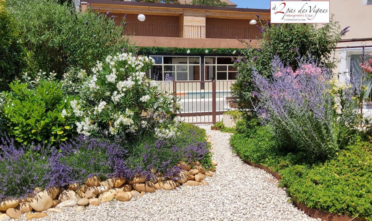A 2 Pas Des Vignes, Hebergements Et Spa, Maison Numero 6, A Chateauneuf Du Pape Kültér fotó
